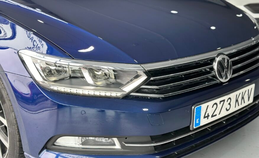 VOLKSWAGEN Passat VARIANT SPORT