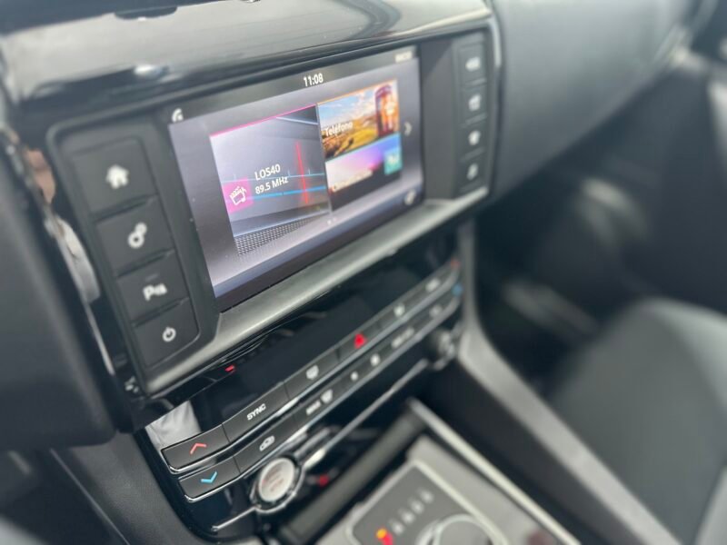 JAGUAR F-PACE 2.0L I4D AWD AUTO