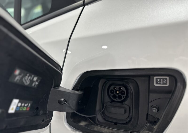 PEUGEOT E-2008 PACK ALLURE AUTOMÁTICO