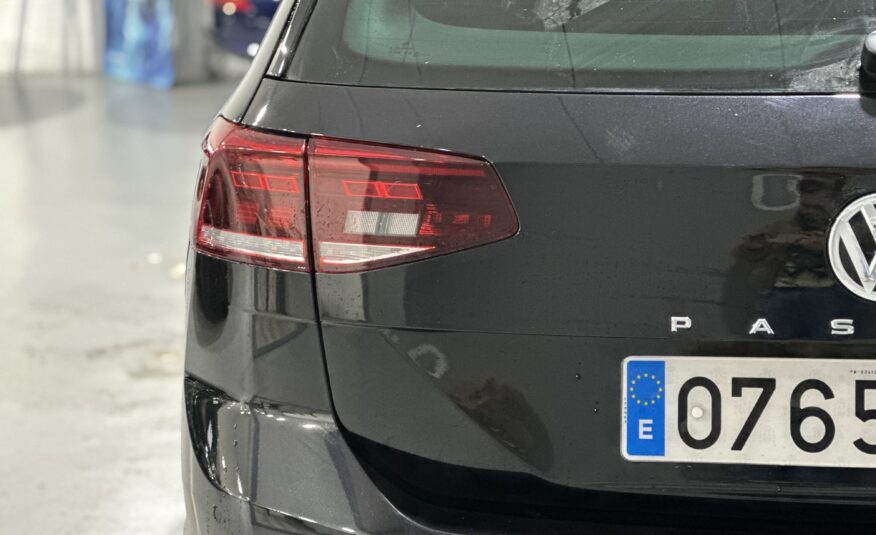 VOLKSWAGEN Passat Rline 2.0 TDI