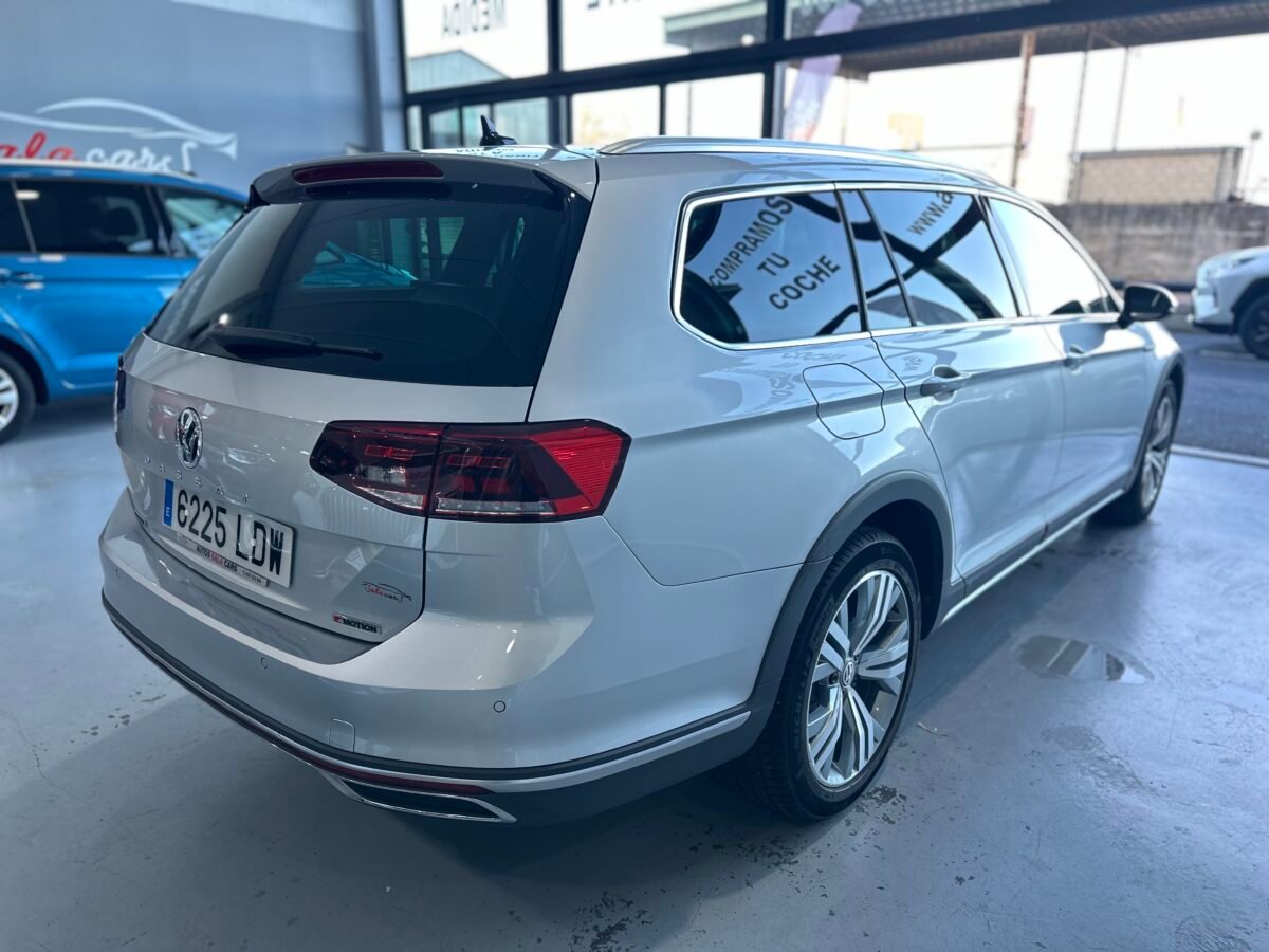 VOLKSWAGEN PASSAT ALLTRACK 