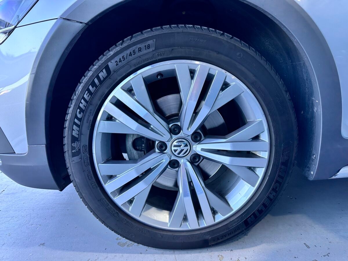 VOLKSWAGEN PASSAT ALLTRACK 