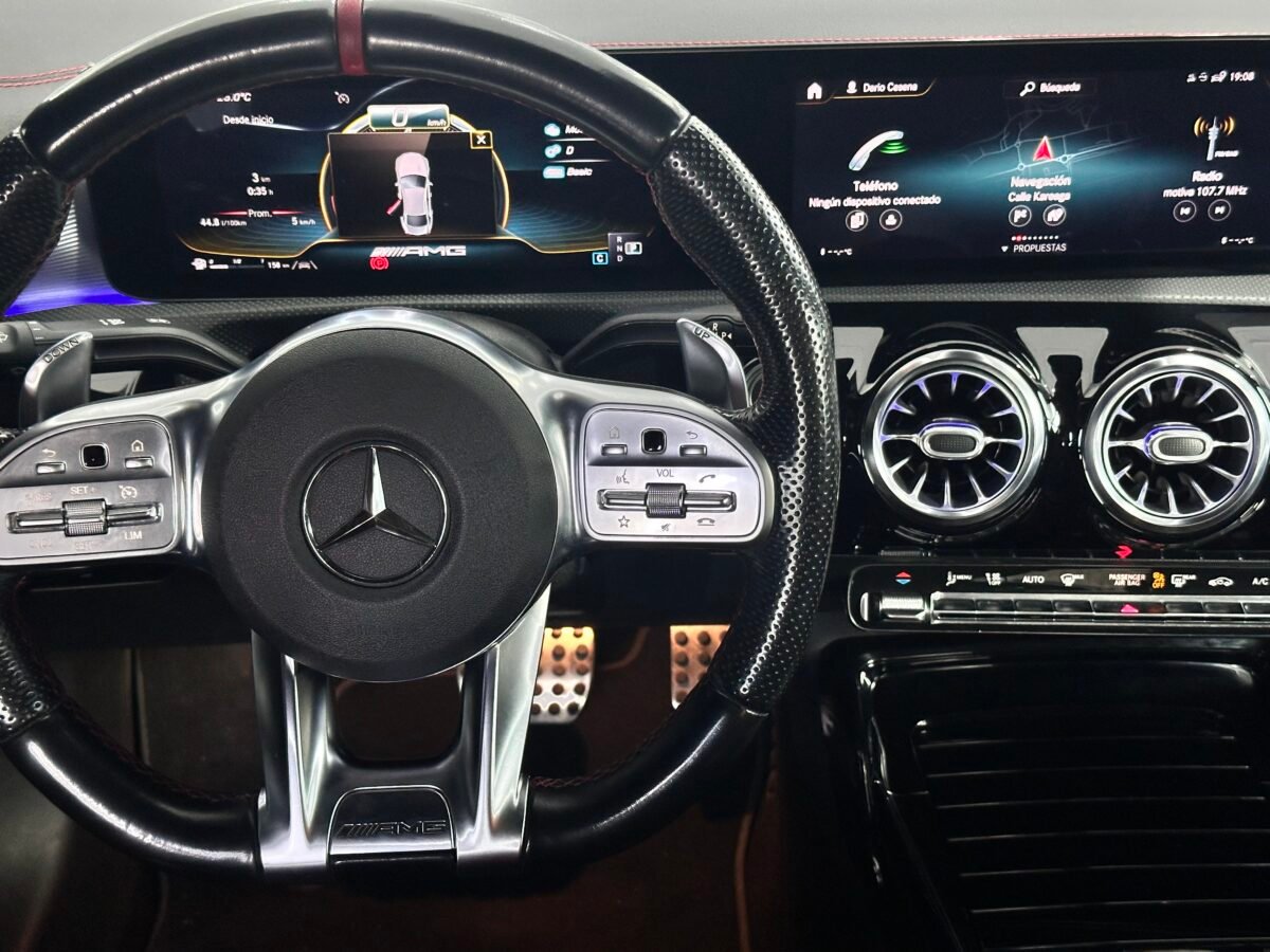 MERCEDES-BENZ CLASE CLA CLA 35 AMG 4 MATIC 305CV