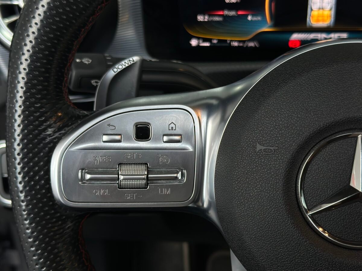 MERCEDES-BENZ CLASE CLA CLA 35 AMG 4 MATIC 305CV