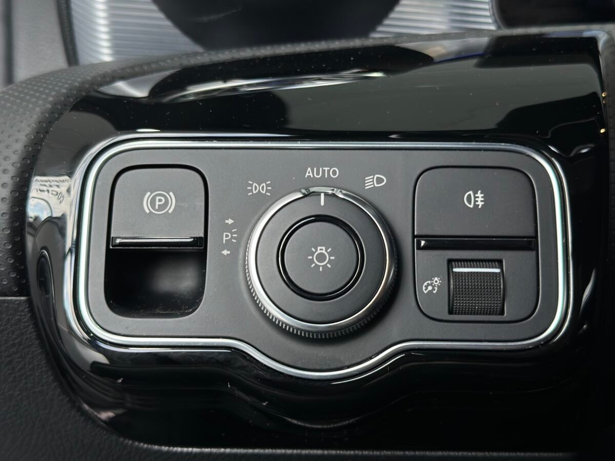 MERCEDES-BENZ CLASE CLA CLA 35 AMG 4 MATIC 305CV