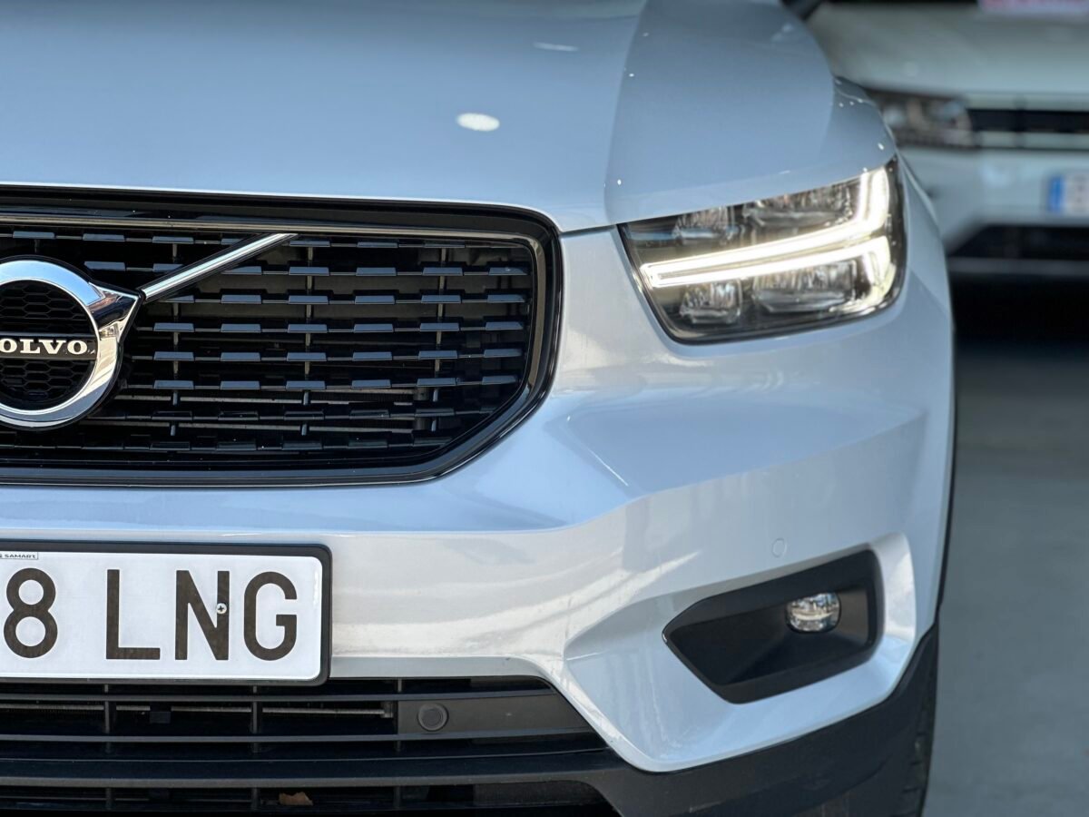 VOLVO XC40 Twin recharge Rdesign exp auto 