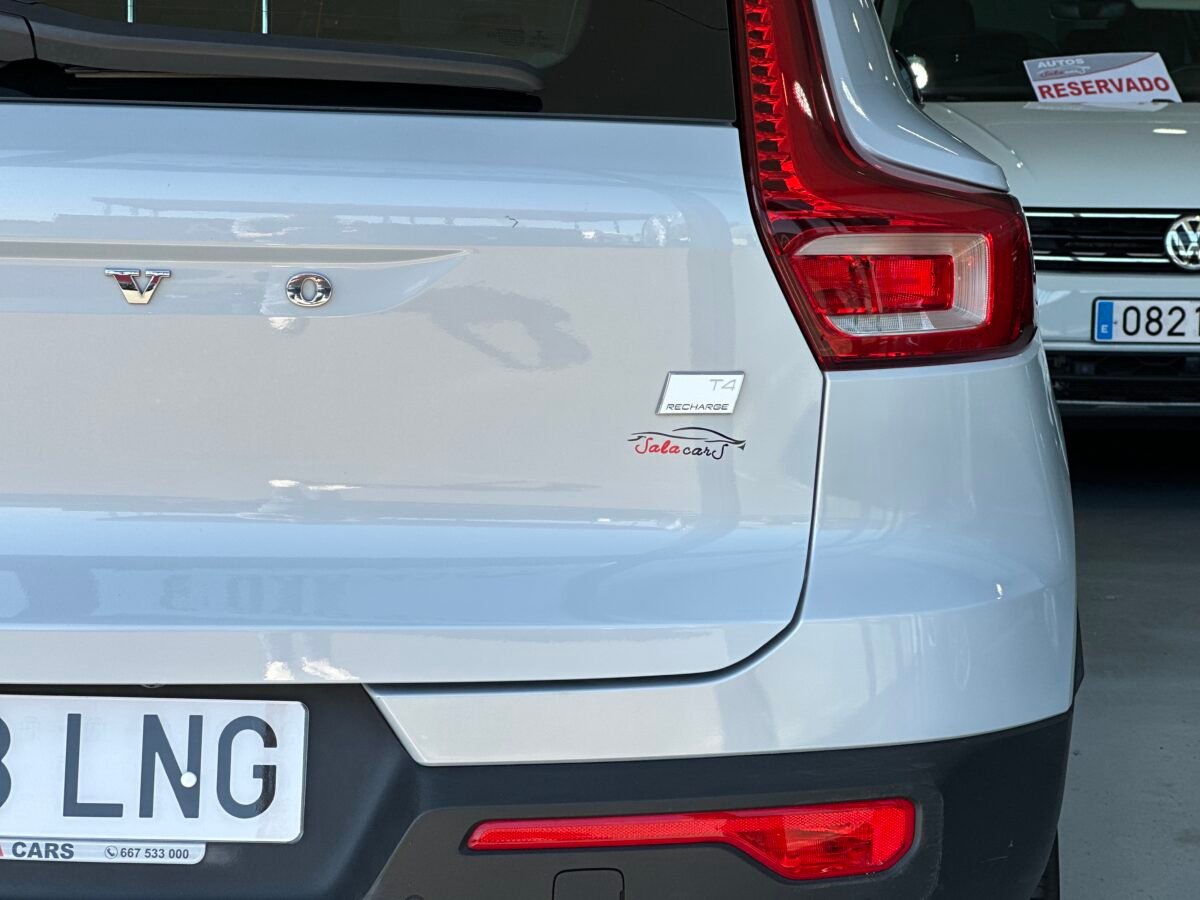 VOLVO XC40 Twin recharge Rdesign exp auto 