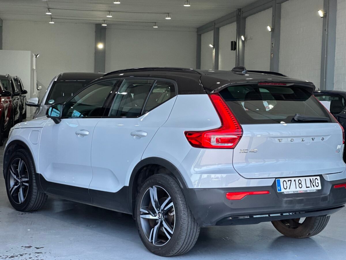 VOLVO XC40 Twin recharge Rdesign exp auto 