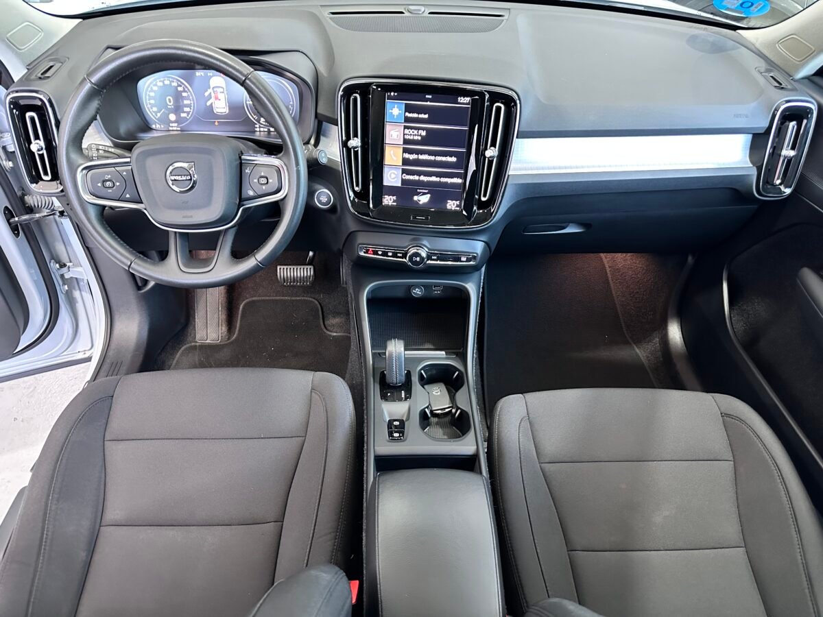 VOLVO XC40 Twin recharge Rdesign exp auto 