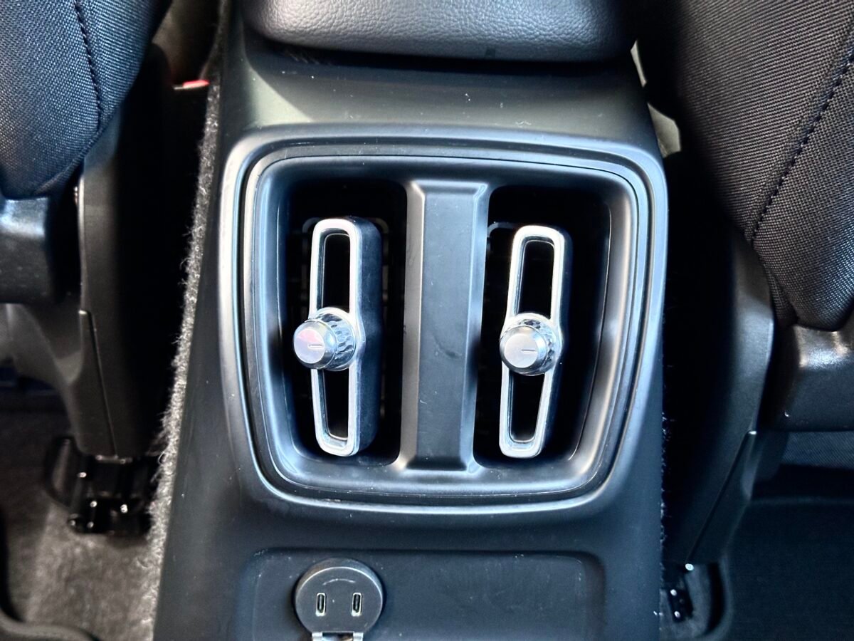 VOLVO XC40 Twin recharge Rdesign exp auto 