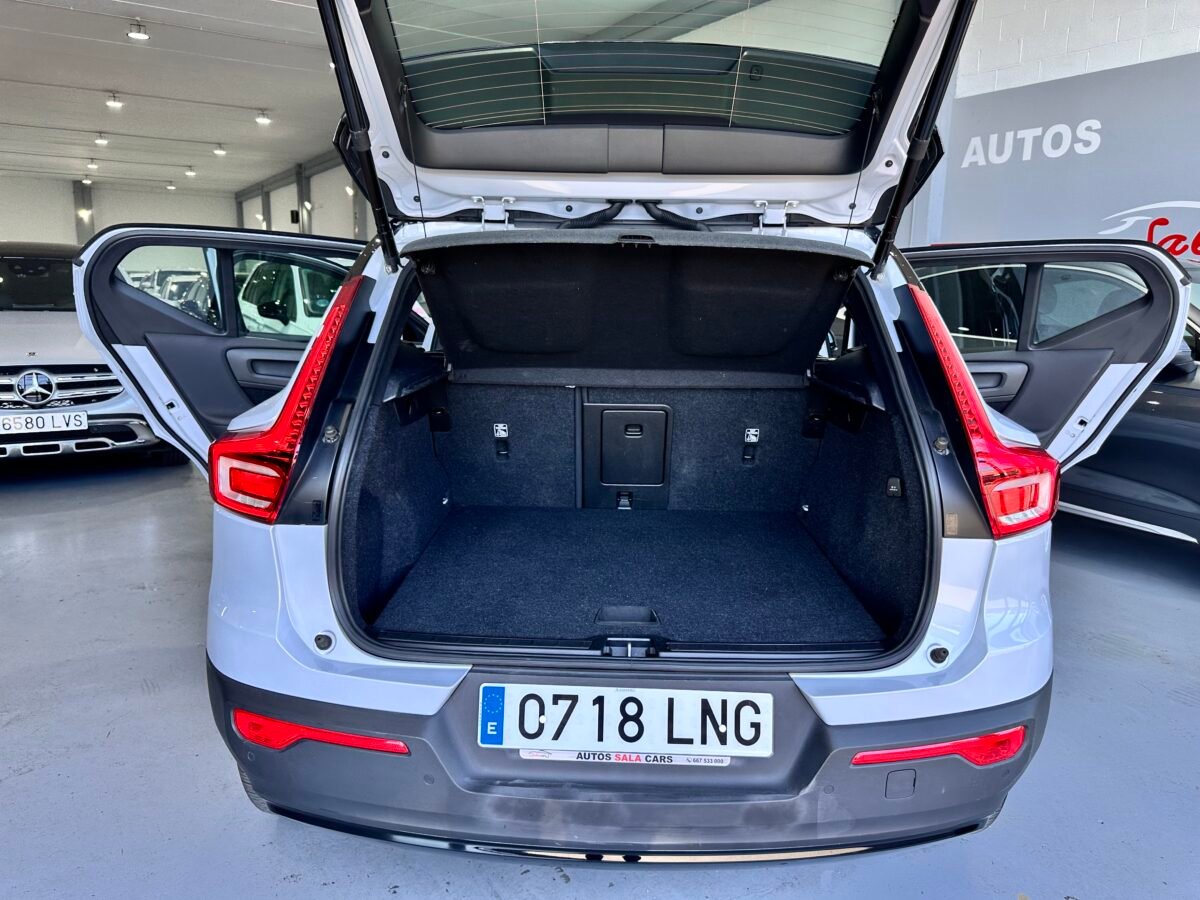 VOLVO XC40 Twin recharge Rdesign exp auto 