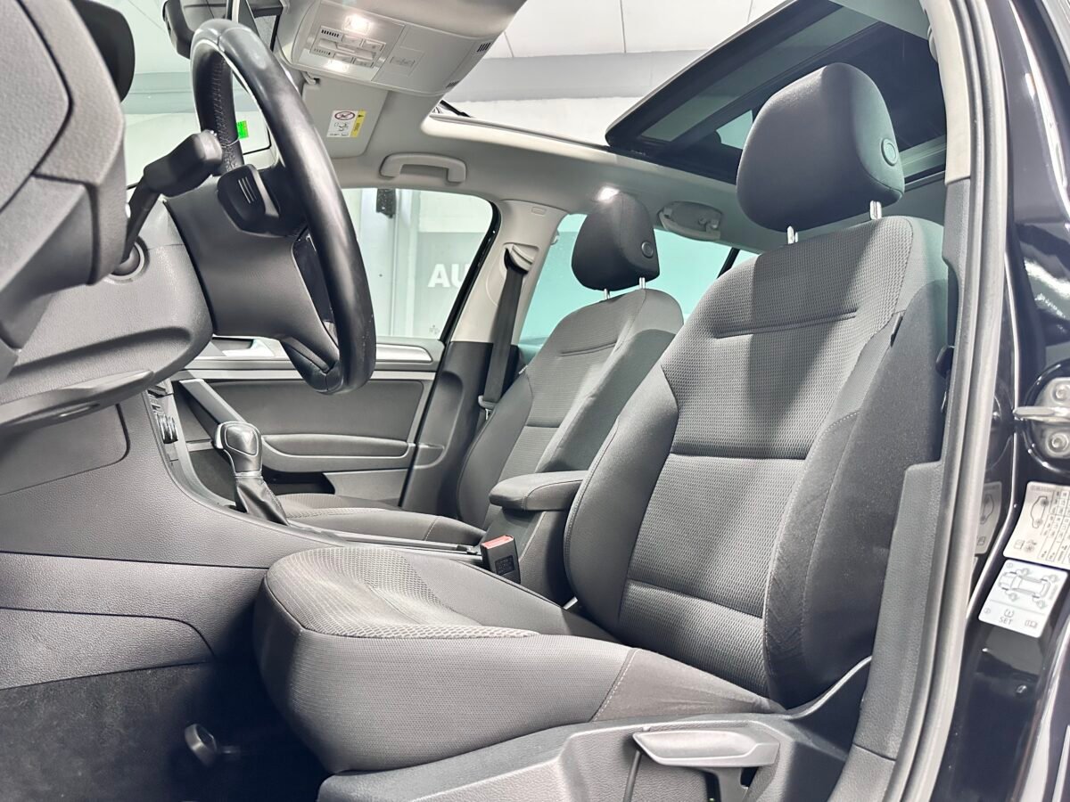 VOLKSWAGEN GOLF 2.0 TDI DSG7