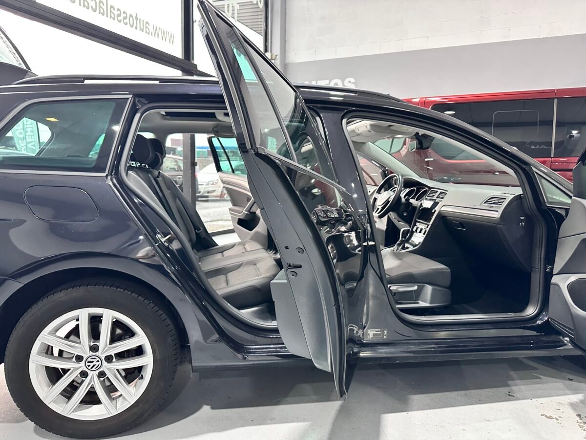 VOLKSWAGEN GOLF 2.0 TDI DSG7