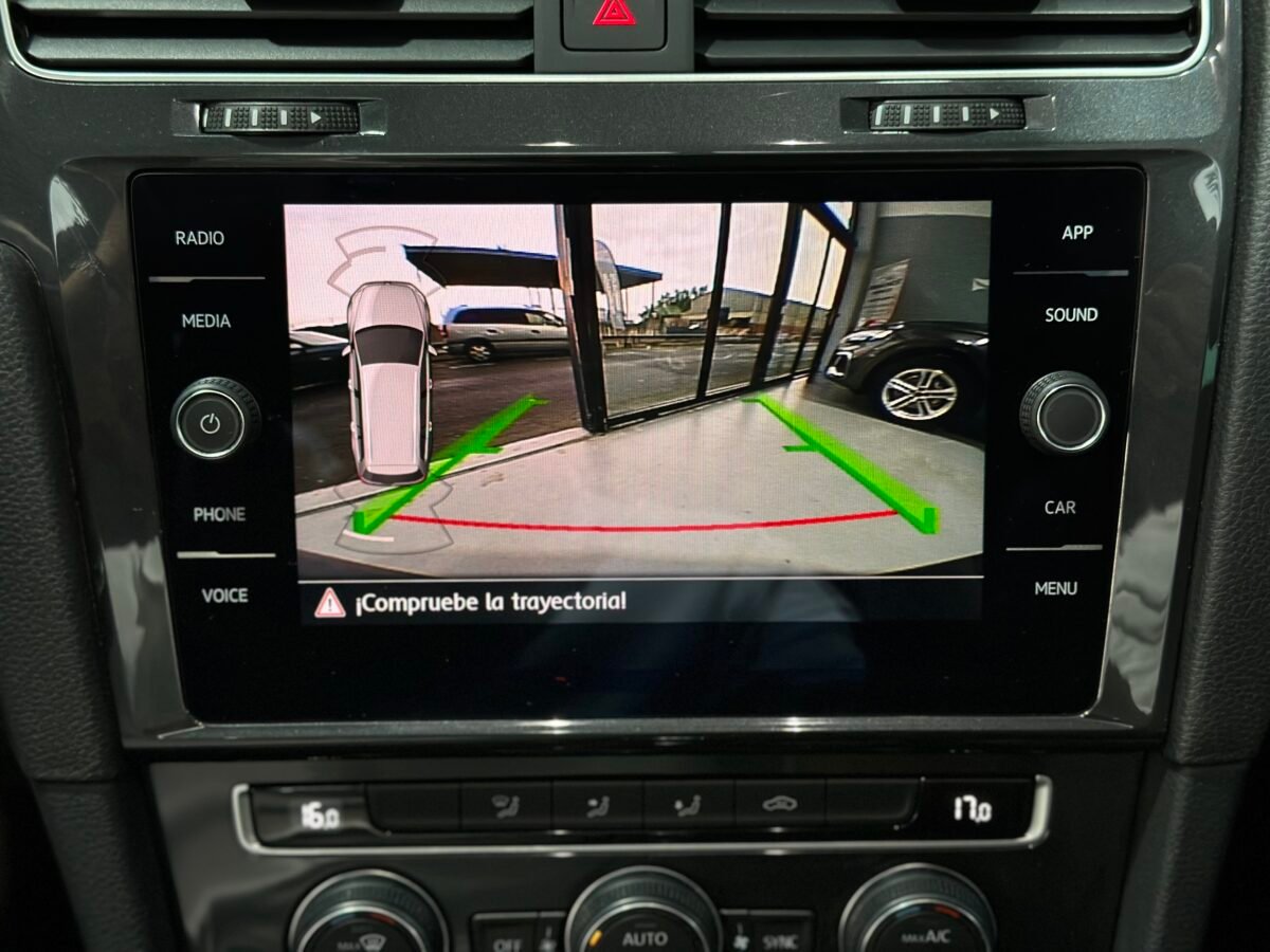 VOLKSWAGEN GOLF 2.0 TDI DSG7