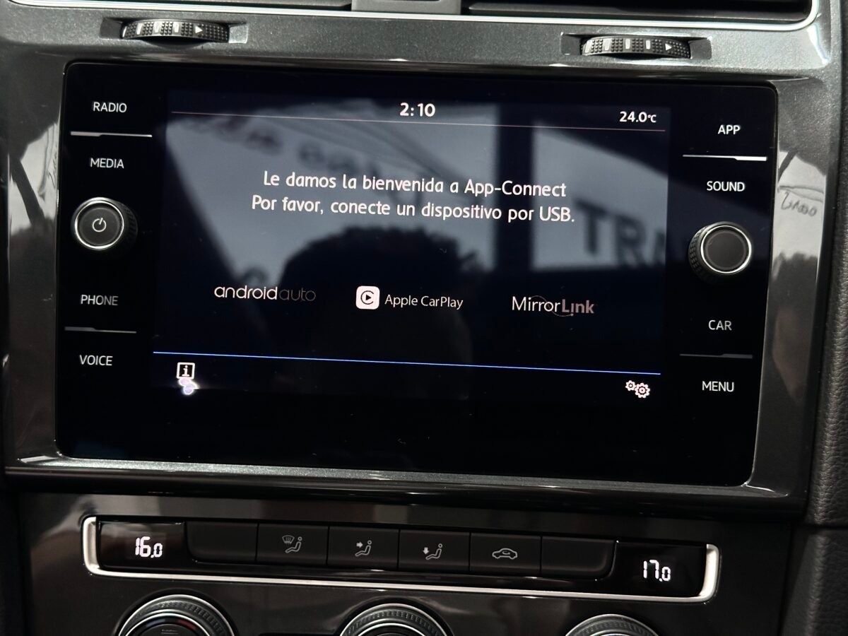 VOLKSWAGEN GOLF 2.0 TDI DSG7