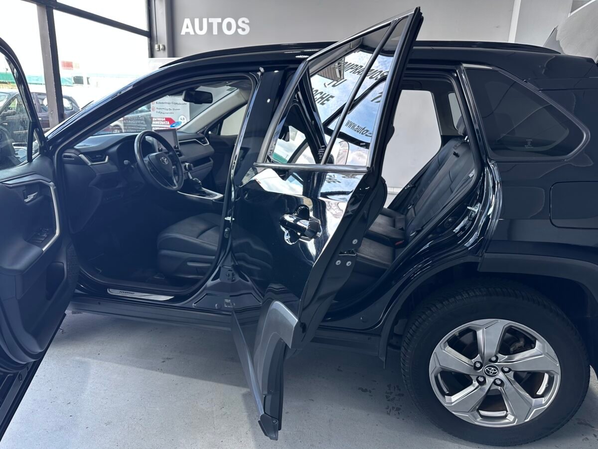TOYOTA RAV4 Advance plus 