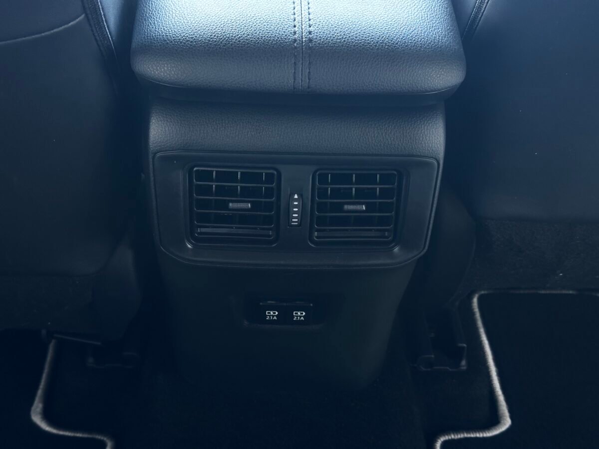 TOYOTA RAV4 Advance plus 