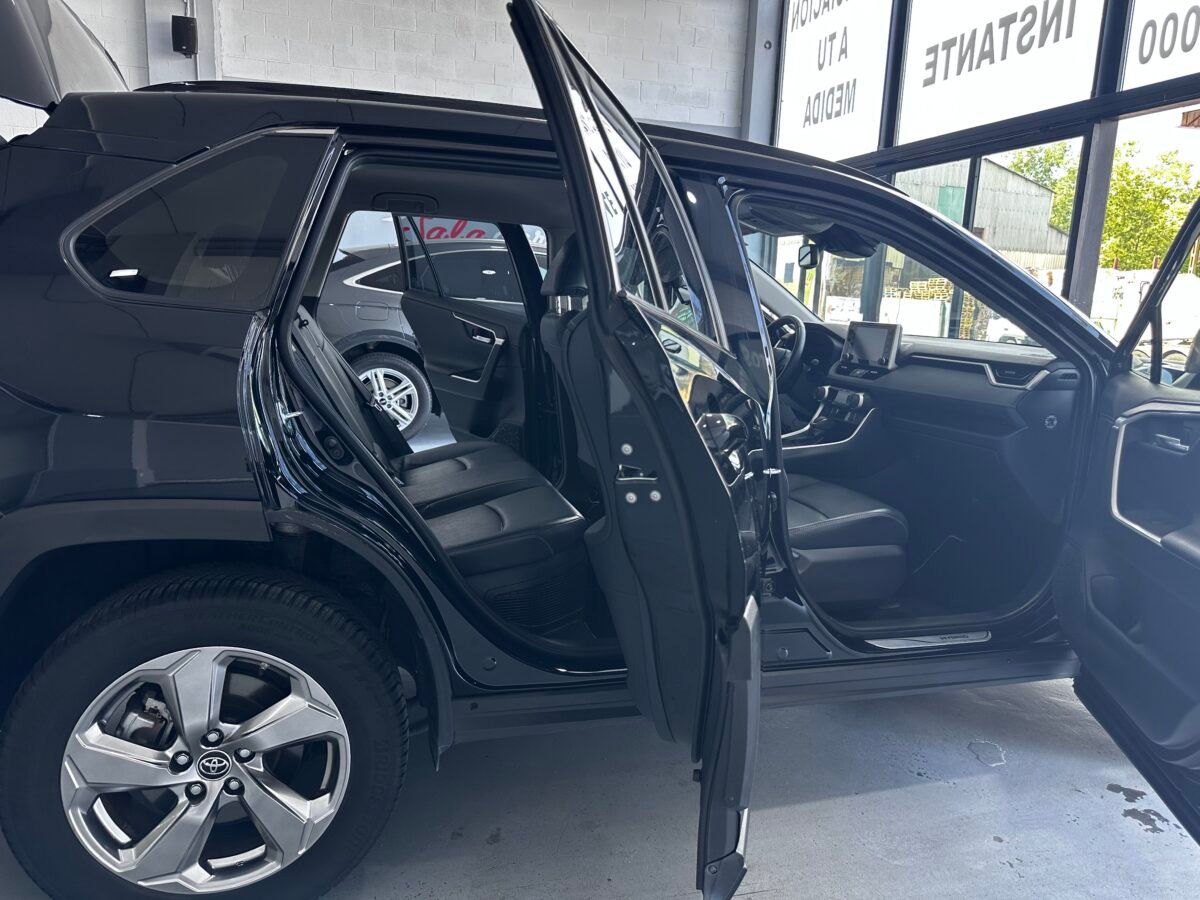 TOYOTA RAV4 Advance plus 