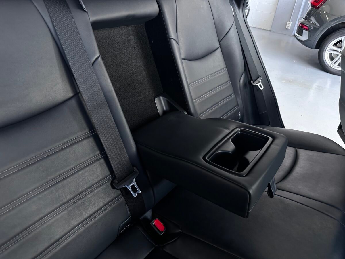 TOYOTA RAV4 Advance plus 