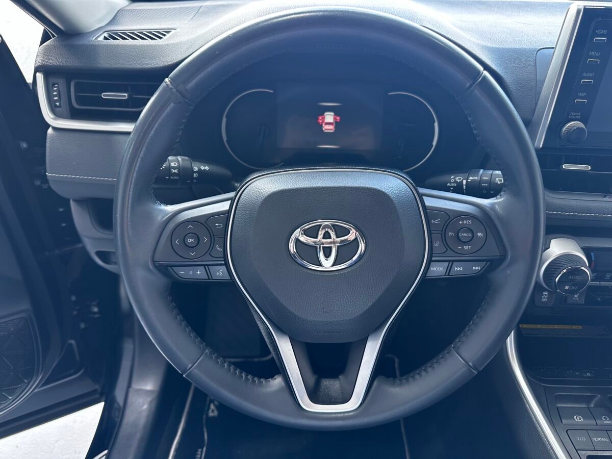 TOYOTA RAV4 Advance plus 