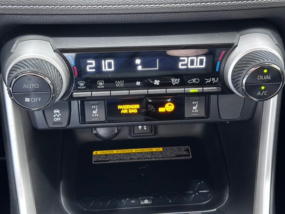 TOYOTA RAV4 Advance plus 
