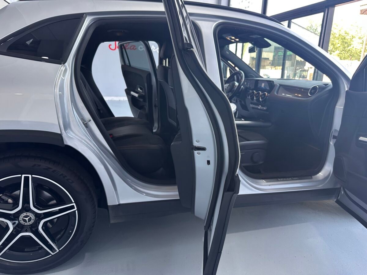 MERCEDES-BENZ GLA AMG LINE 200