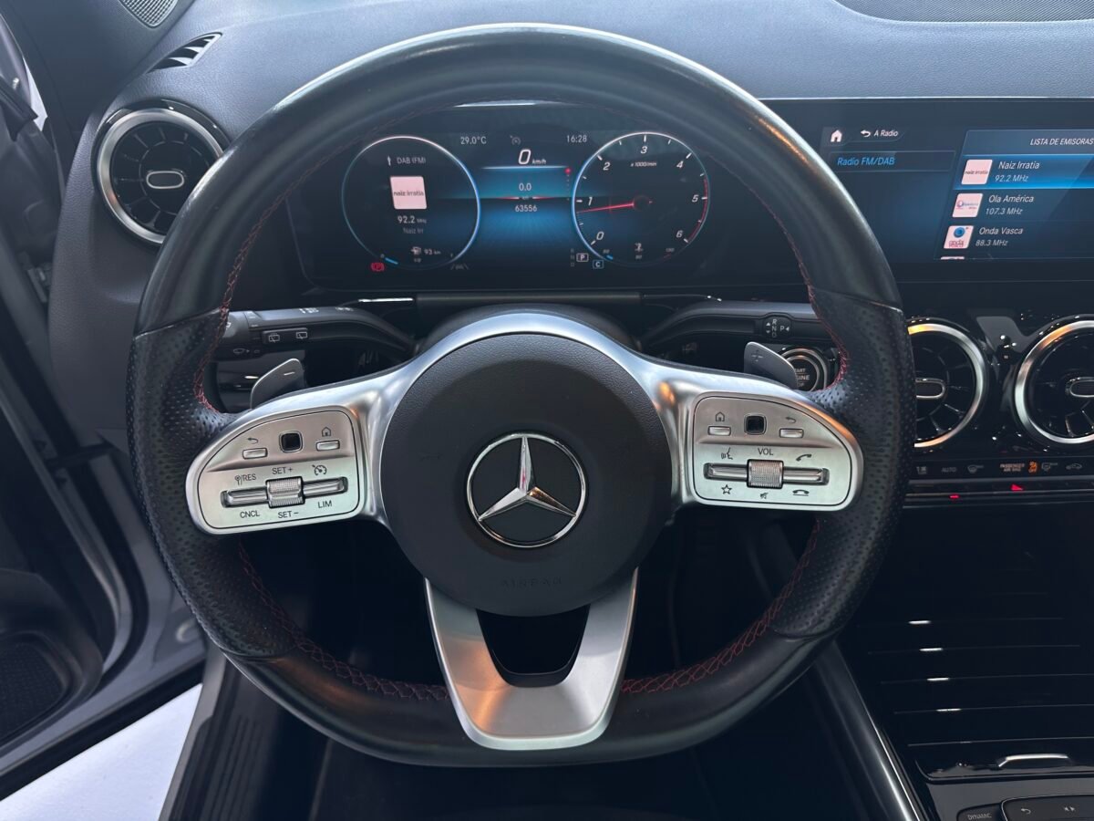 MERCEDES-BENZ GLA AMG LINE 200