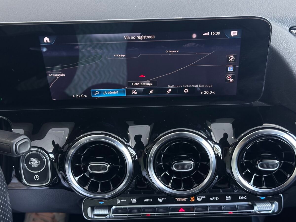 MERCEDES-BENZ GLA AMG LINE 200