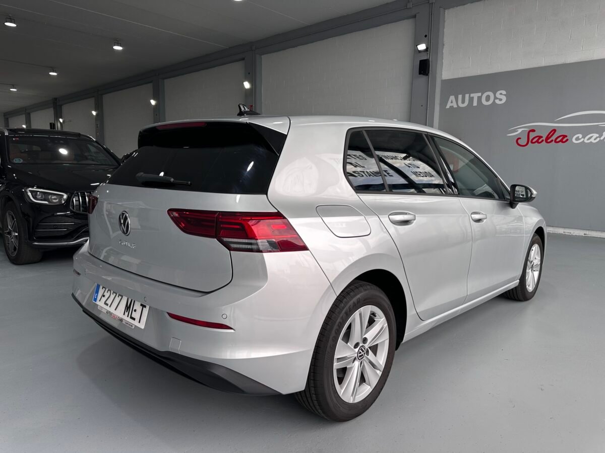 VOLKSWAGEN GOLF Life 2.0 TDI 
