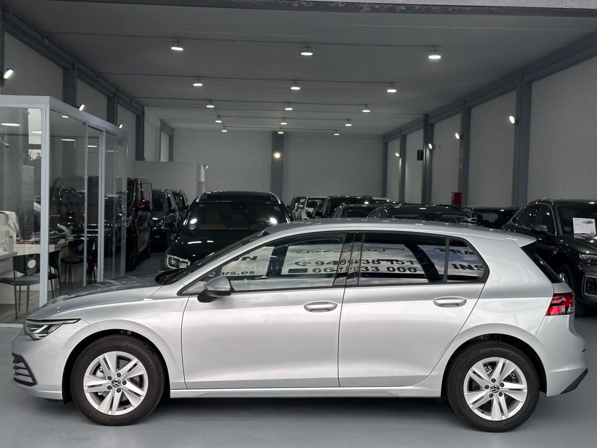 VOLKSWAGEN GOLF Life 2.0 TDI 