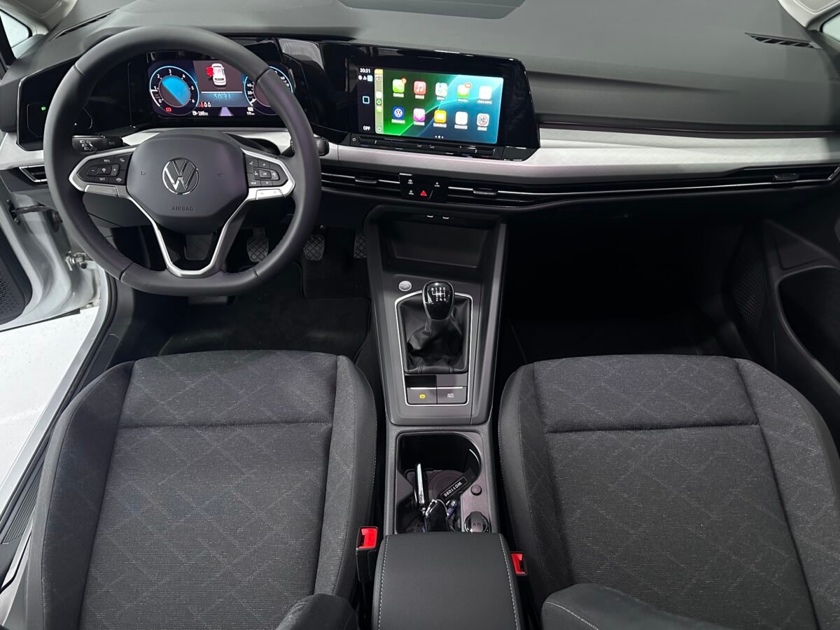 VOLKSWAGEN GOLF Life 2.0 TDI 