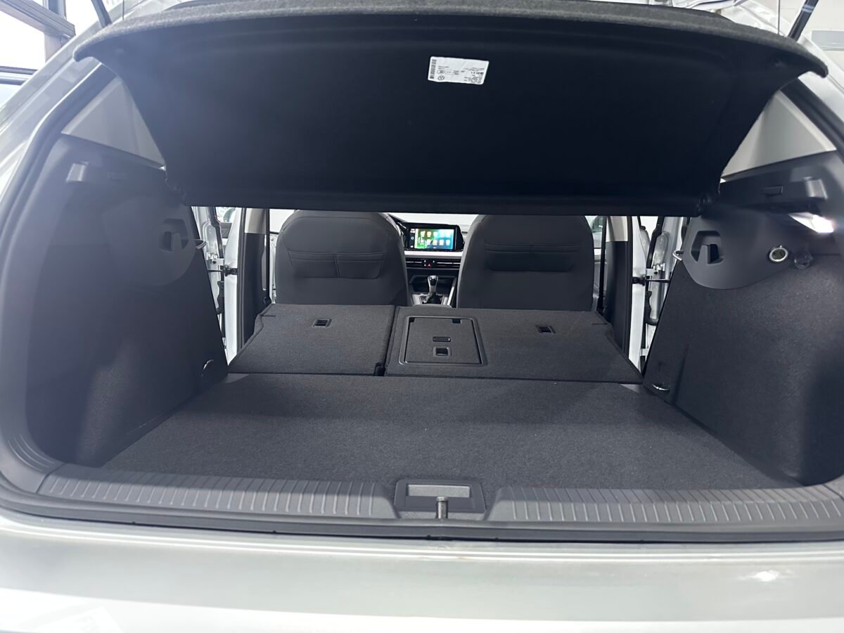 VOLKSWAGEN GOLF Life 2.0 TDI 