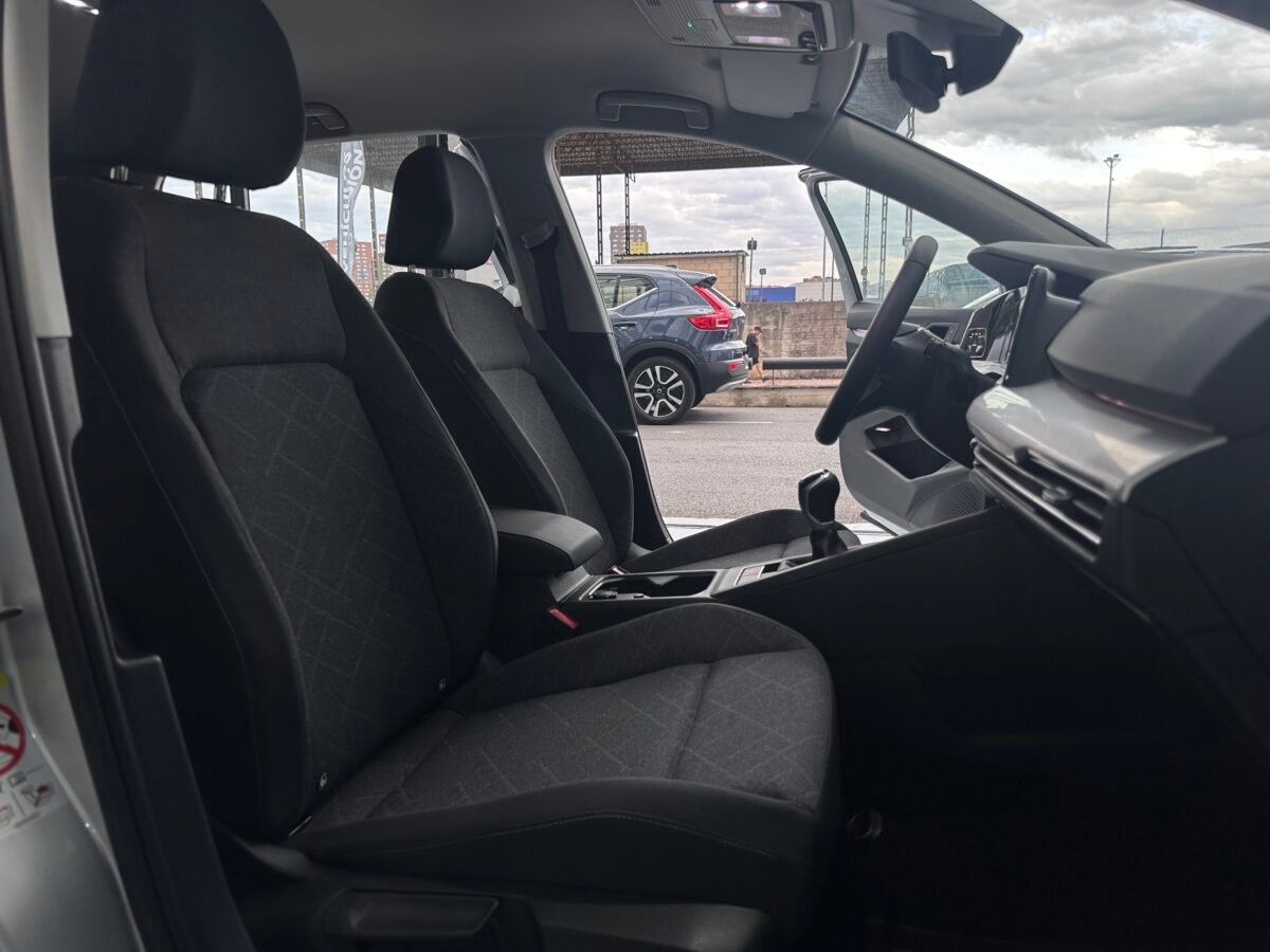 VOLKSWAGEN GOLF Life 2.0 TDI 