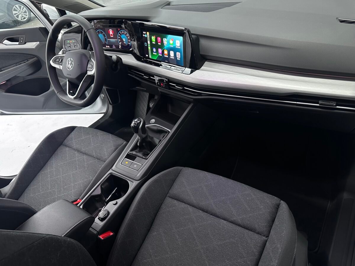 VOLKSWAGEN GOLF Life 2.0 TDI 