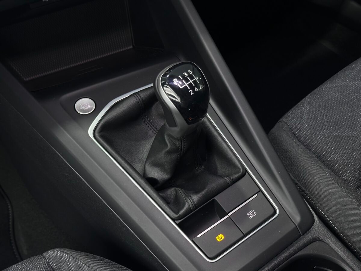 VOLKSWAGEN GOLF Life 2.0 TDI 