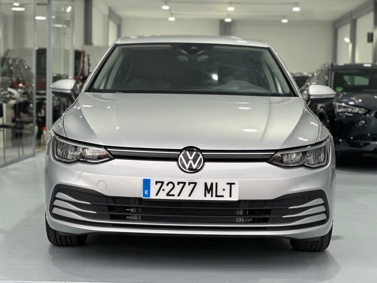 VOLKSWAGEN GOLF Life 2.0 TDI 