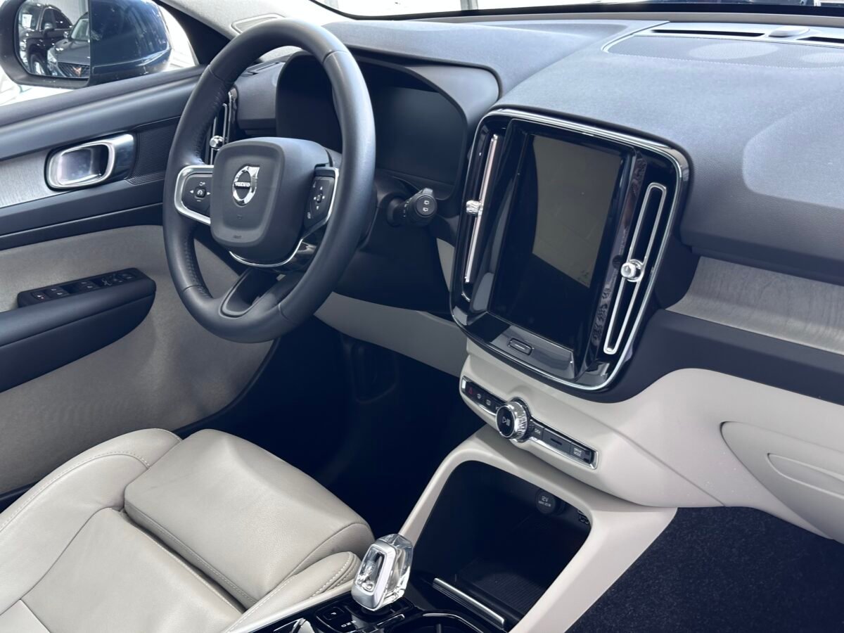 VOLVO XC40 Recharge inscription auto 