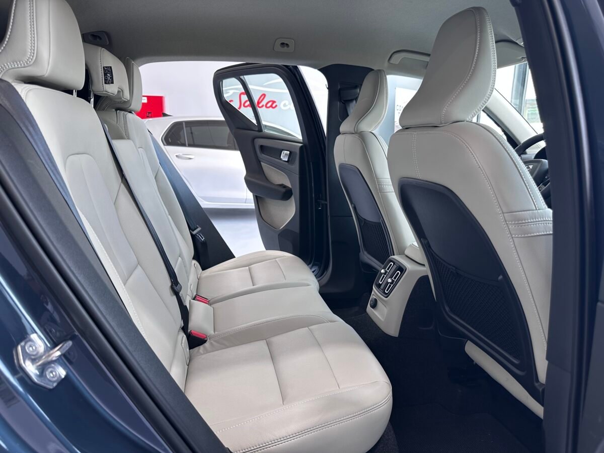 VOLVO XC40 Recharge inscription auto 