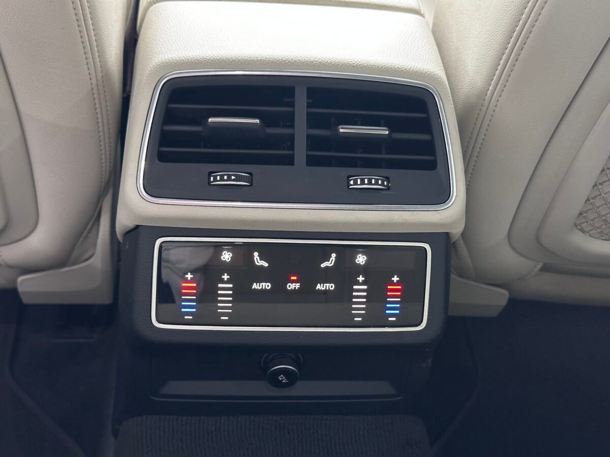 AUDI A6 Allroad Quattro A6 Alrroad  55 TDI 3.0 V6 345CV 