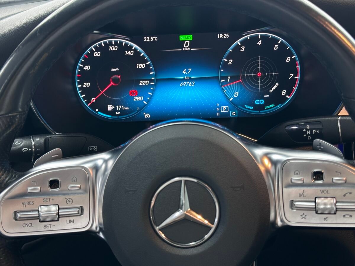 MERCEDES-BENZ GLC COUPE AMG 300 ECO