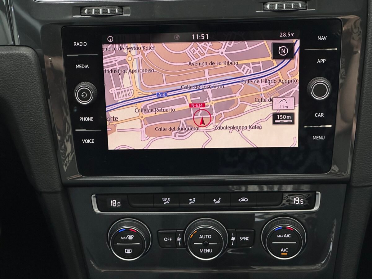 VOLKSWAGEN GOLF 1.6 TDI
