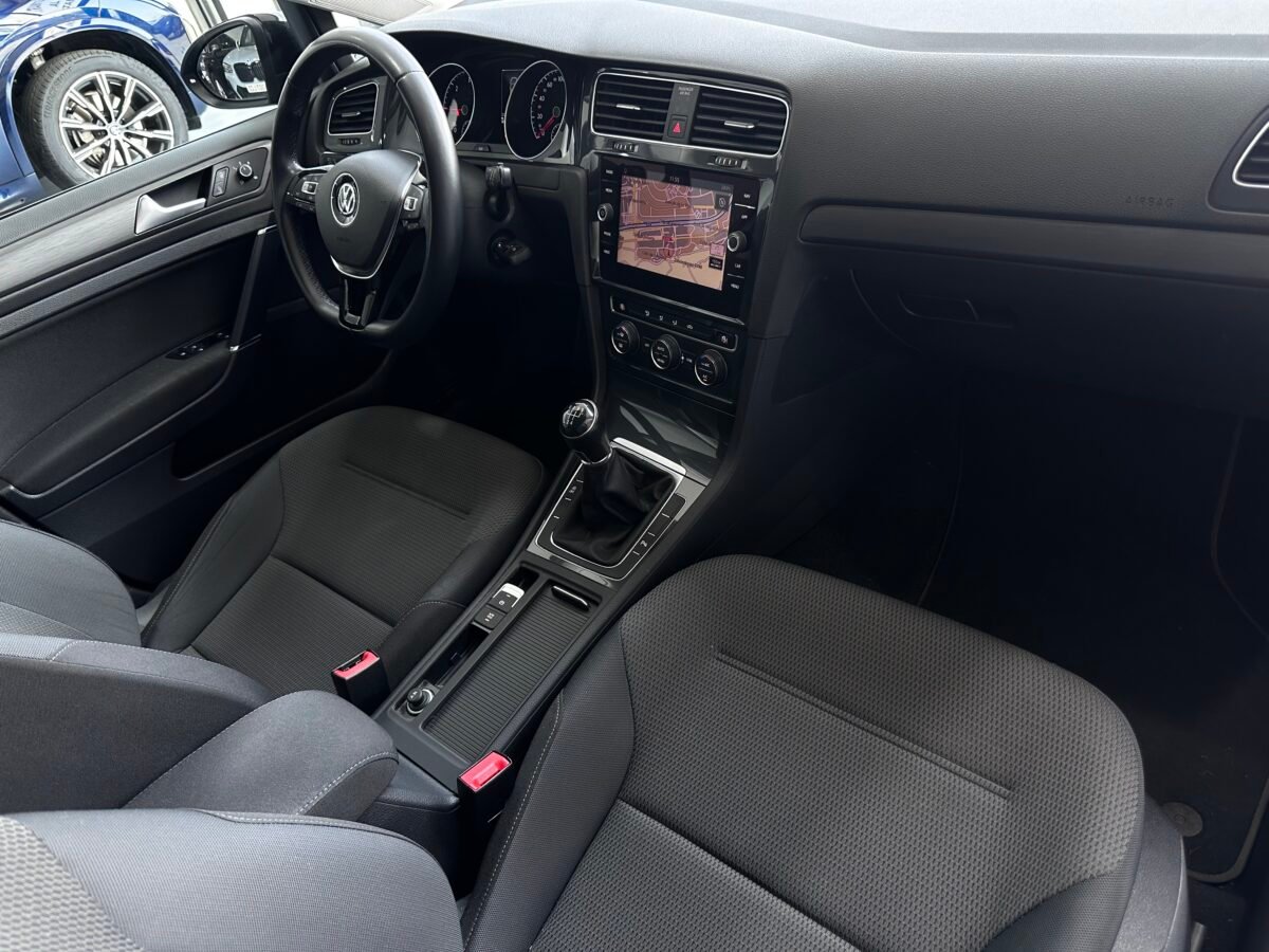 VOLKSWAGEN GOLF 1.6 TDI