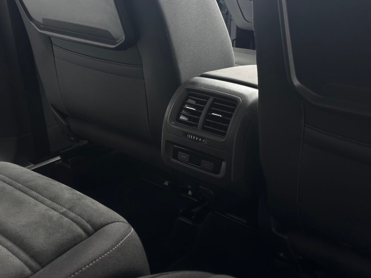 VOLKSWAGEN TOURAN 2.0 TDI DSG7 RLINE