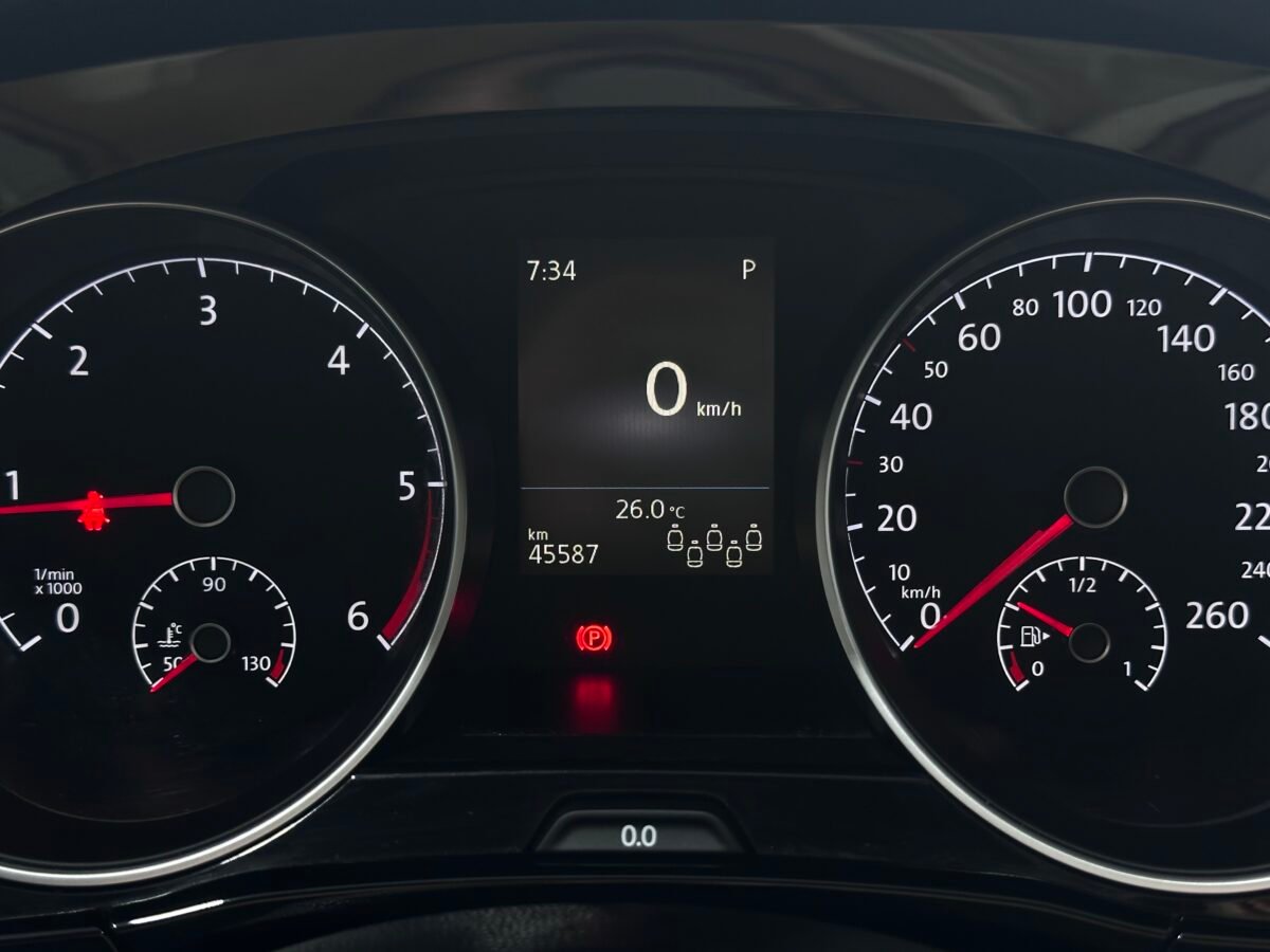 VOLKSWAGEN TOURAN 2.0 TDI DSG7 RLINE
