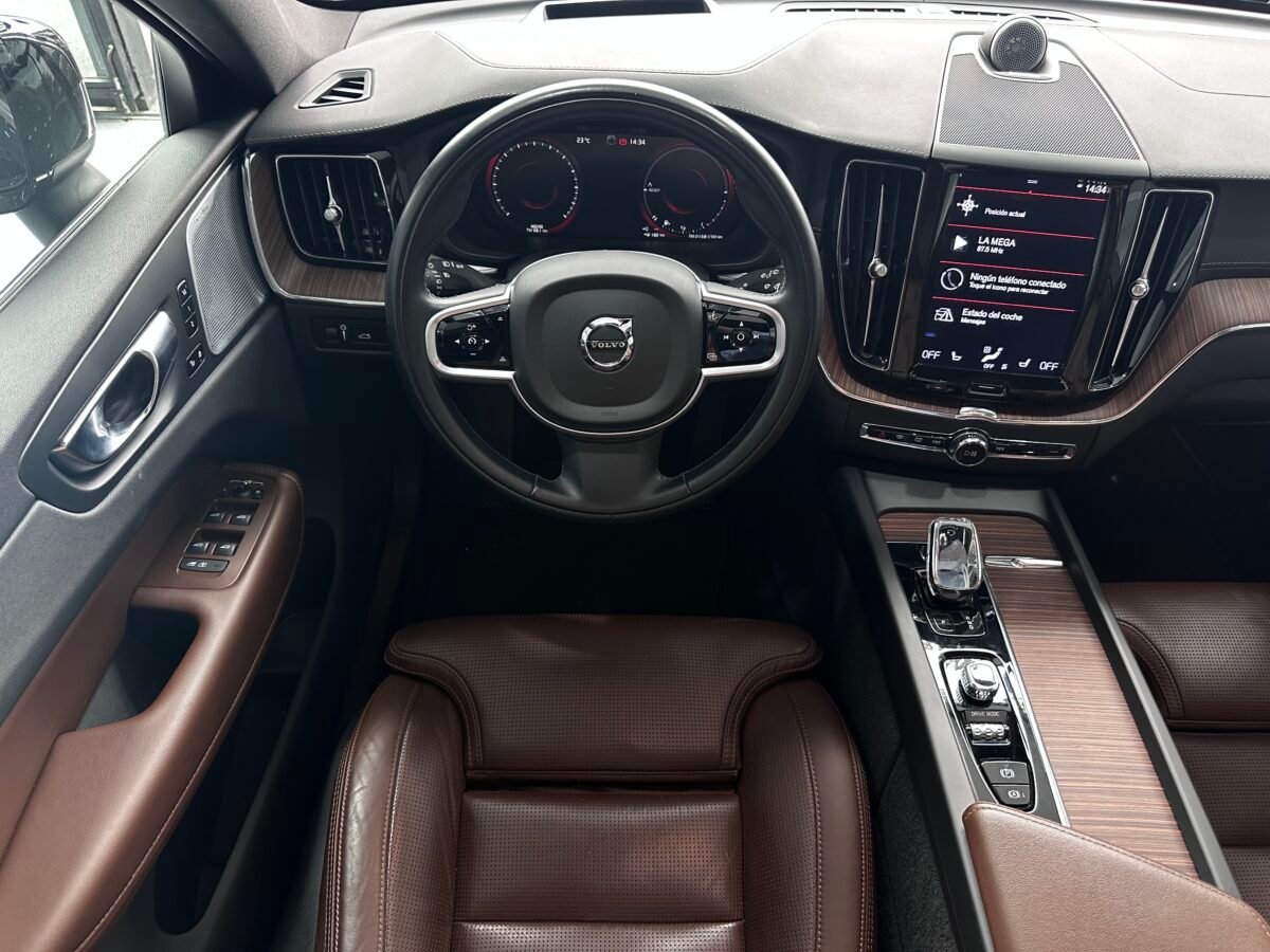 VOLVO XC60 T6 AWD  RECHARGE INSCRIPTION AUTO 