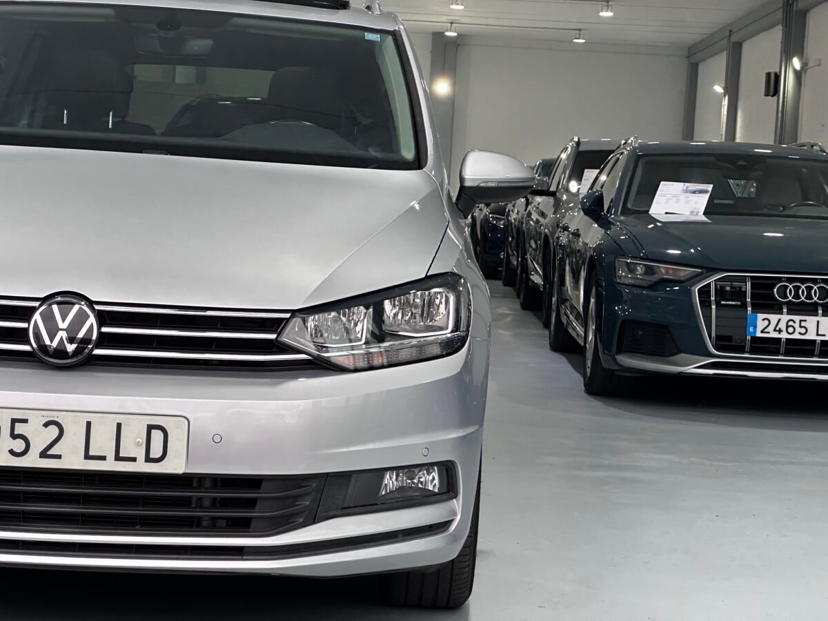 VOLKSWAGEN TOURAN 2.0 TDI 7 PLAZAS