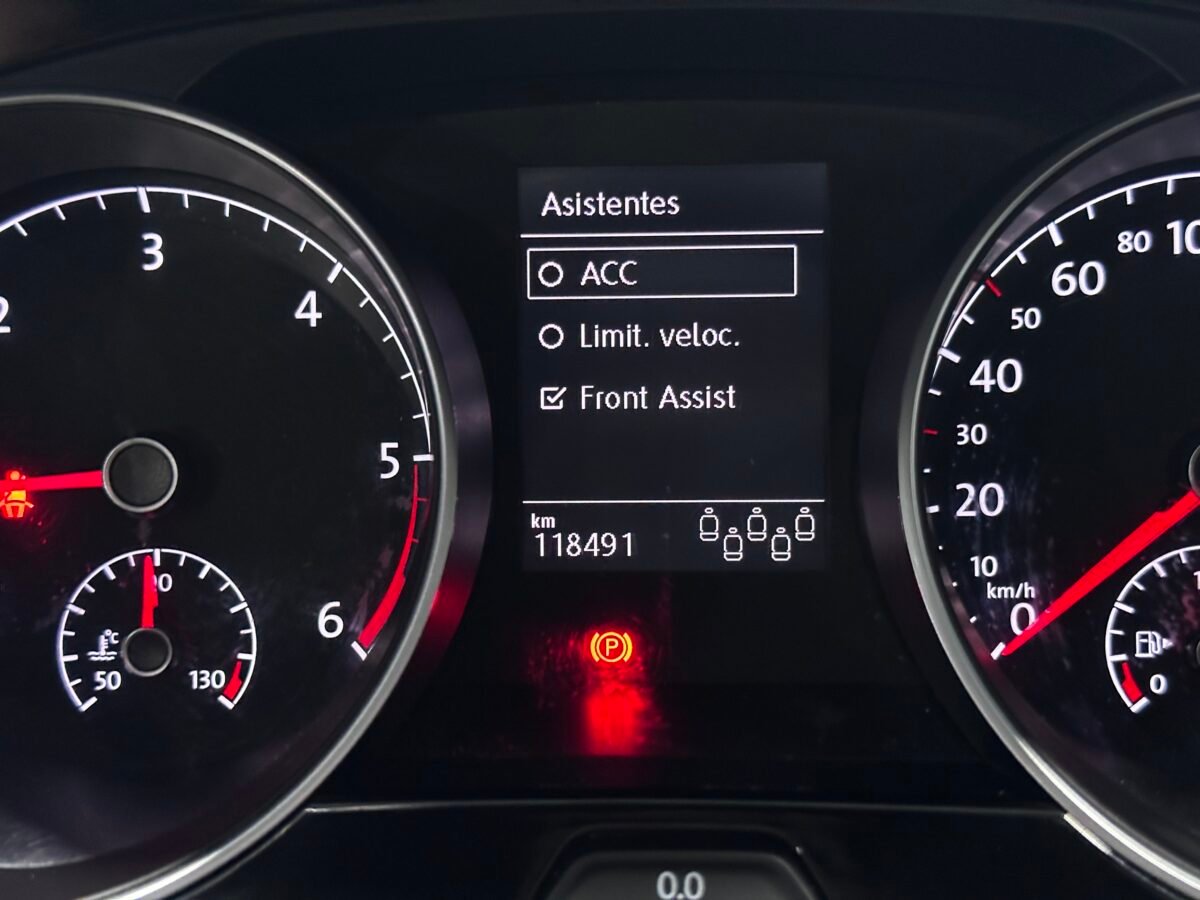 VOLKSWAGEN TOURAN 2.0 TDI 7 PLAZAS