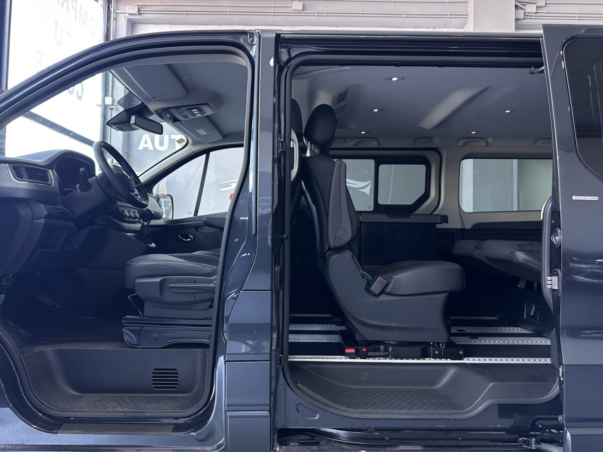 RENAULT TRAFIC spaceclass L2H1