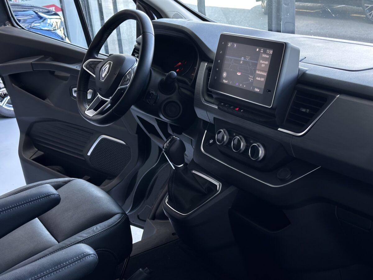 RENAULT TRAFIC spaceclass L2H1