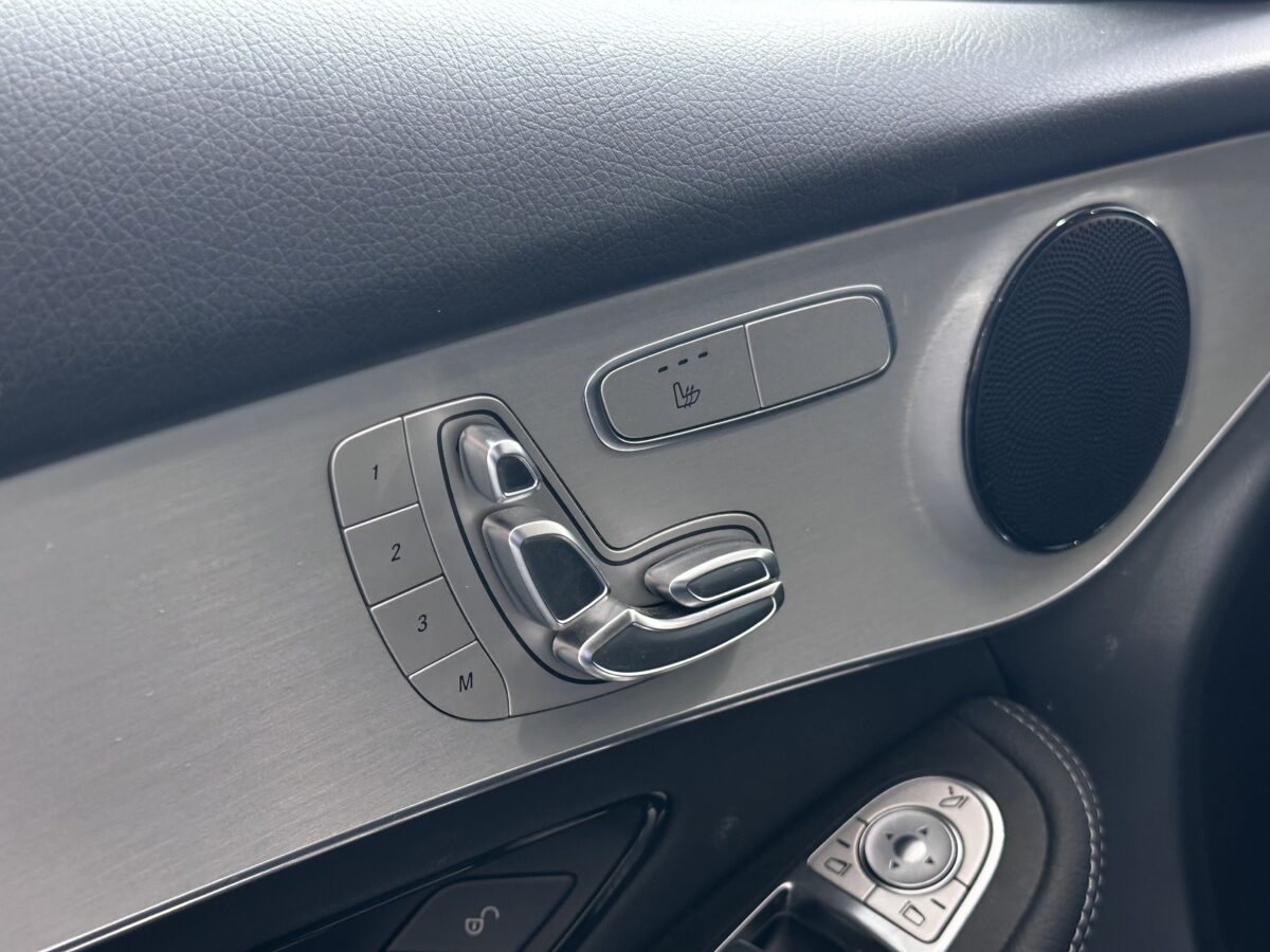 MERCEDES-BENZ GLC COUPE 300 AMG ECO 